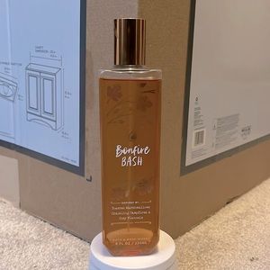 Bonfire Bash bath and body works fine frangrance mist
